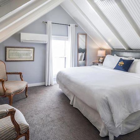 Queen Vic Guest House (Adults Only) Provincetown Dış mekan fotoğraf